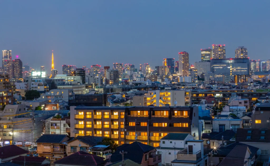 エステムプラザ目黒本町 外観（夜景）